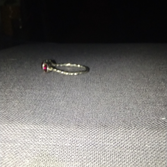 🦋🏵️🦋Silver Plated Lab Created Ruby Ring - Picture 2 of 6